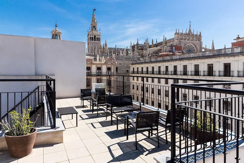Puerta Catedral Vinuesa15 Hotel Seville