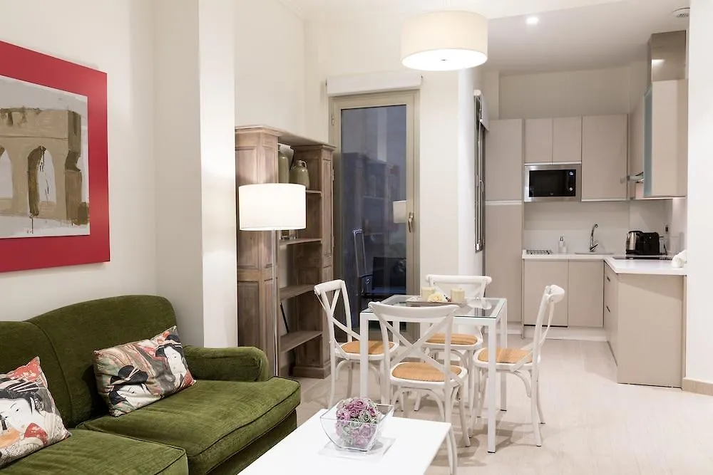 **  Hotel Puerta Catedral Vinuesa15 Sevilla Španělsko